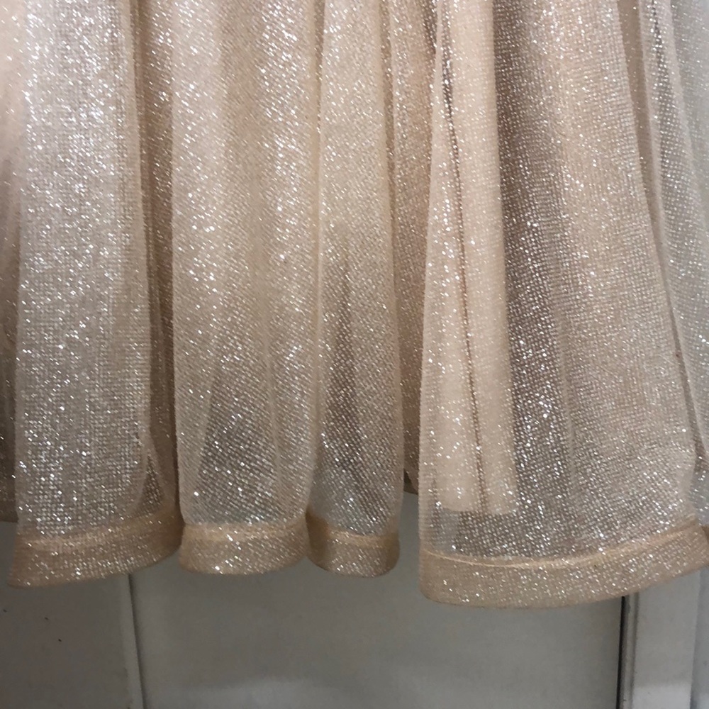 PROM DRESS - Picture 4 of 8